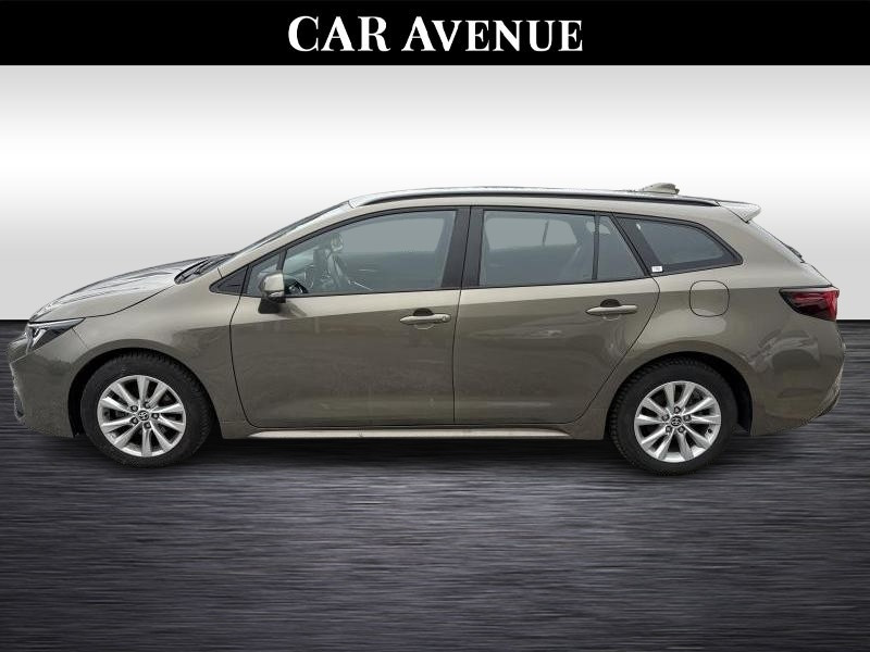 Used TOYOTA Corolla Touring Sport Dynamic 2024 GREEN € 27790 in Wavre