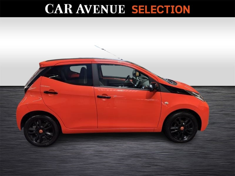 Used TOYOTA Aygo X-CITE 1.0 VVT-i 51kW 2015 ORANGE € 7250 in Wavre