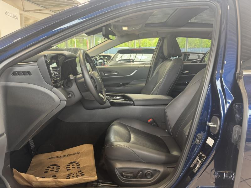 Used TOYOTA Mirai Executive 2022 BLUE € 47000 in Wavre