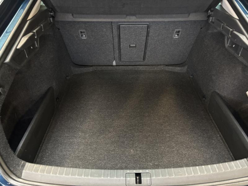 Occasion SKODA Octavia IV Ambition 2022 BLUE 19990 € à Seraing