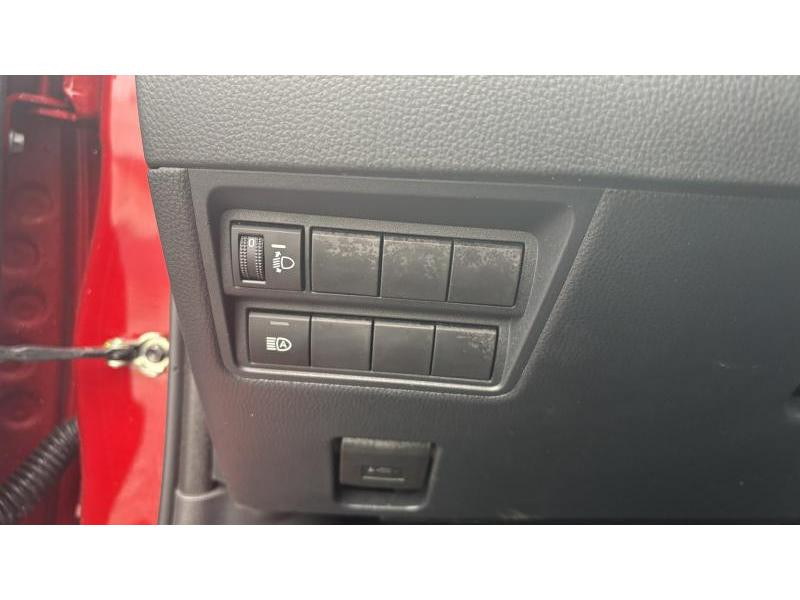 Used TOYOTA Yaris IV 2024 RED € 21490 in Wavre