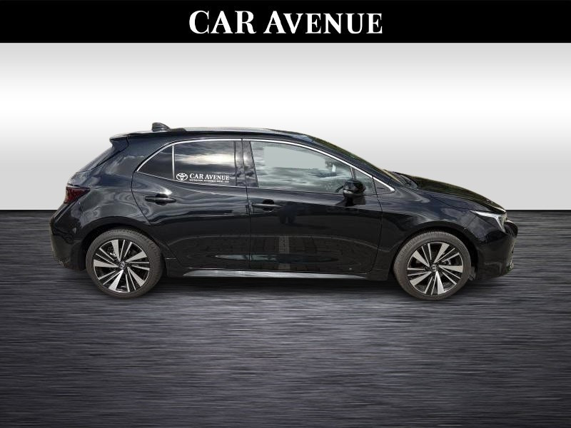Used TOYOTA Corolla 1.8 Hybrid HB Style  BLACK € 34490 in Wavre