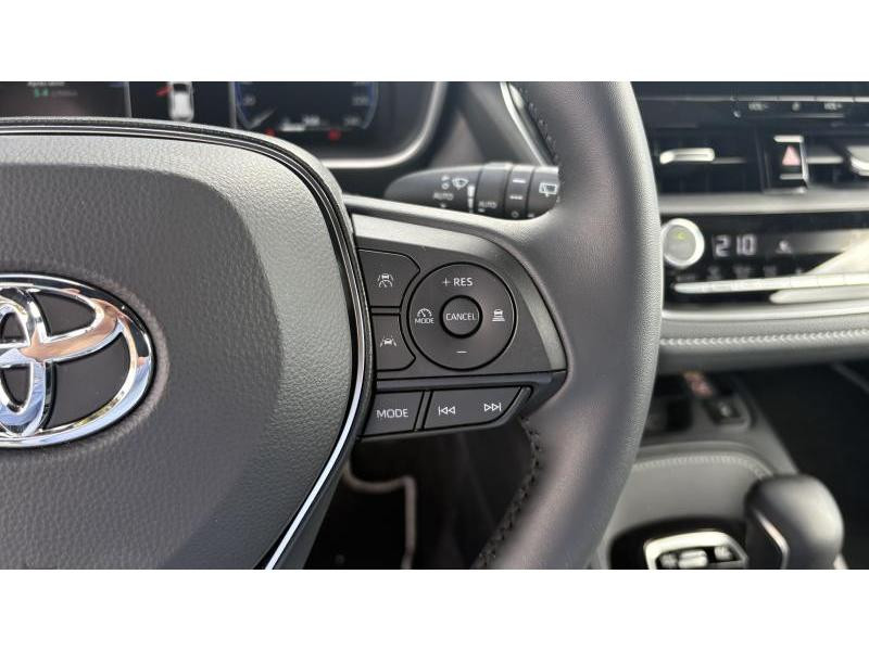 Used TOYOTA Corolla 1.8 Hybrid HB Style  BLACK € 34490 in Wavre