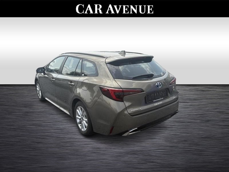 Used TOYOTA Corolla 1.8 Hybrid Touring Sport Dynamic 2024 BRONZE € 27990 in Wavre