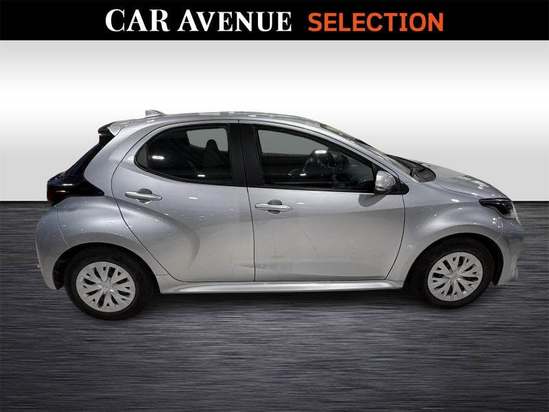 Used TOYOTA Yaris 1.5 DYNAMIC 2024 GREY € 21490 in Wavre