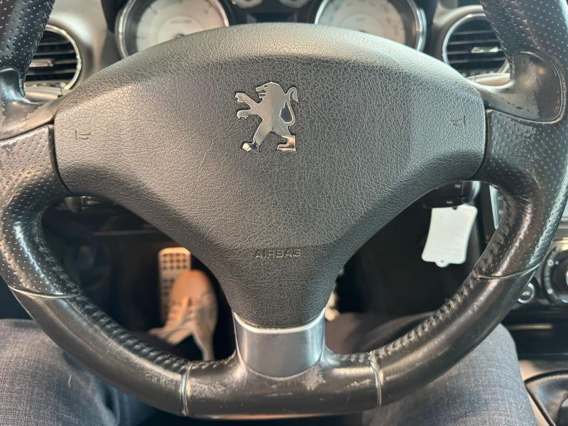 Used PEUGEOT 308 2.0 HDI CC 2009 GREY € 3600 in Wavre