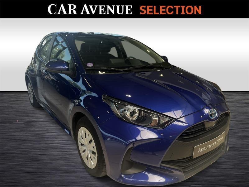Used TOYOTA Yaris YARIS 1.5 HSD 2023 BLUE € 21250 in Wavre
