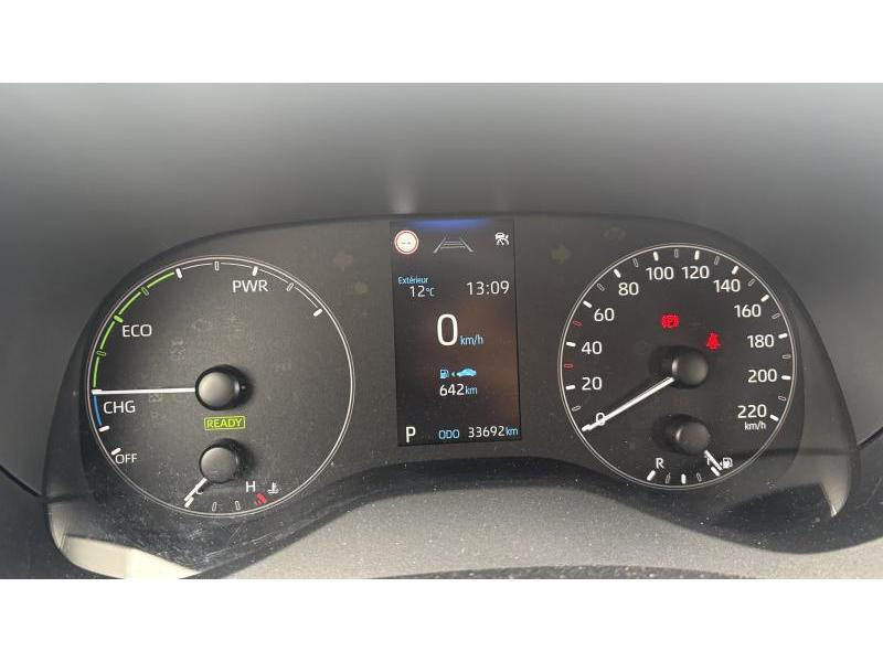 Used TOYOTA Yaris IV 2024 RED € 21490 in Wavre