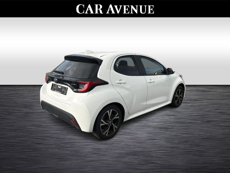 Used TOYOTA Yaris IV 2024 WHITE € 24490 in Wavre