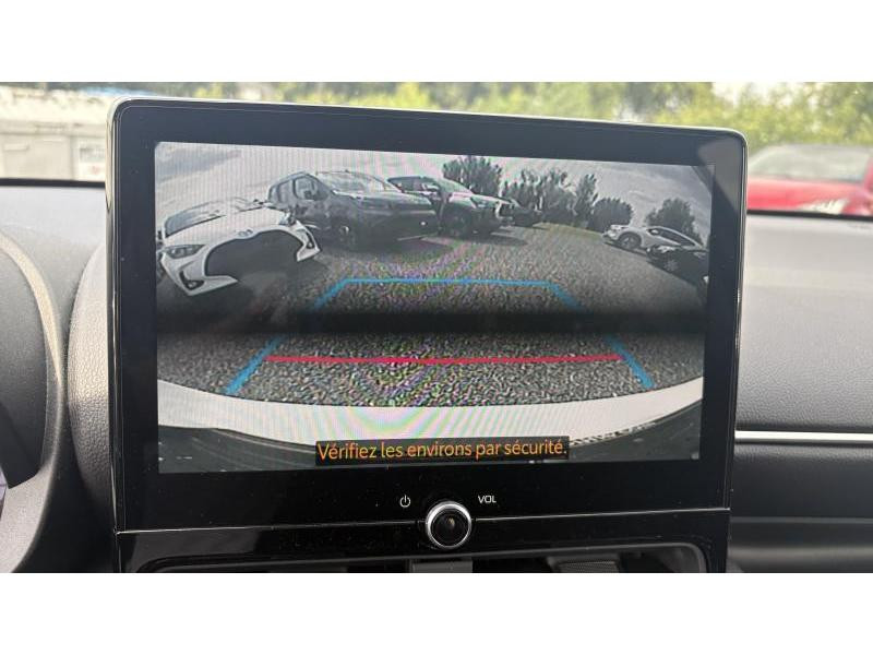 Used TOYOTA Yaris 1.5 TNGA HEV Iconic 2024 WHITE € 25690 in Wavre