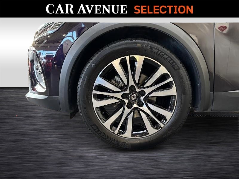 Used RENAULT Captur Initiale*FULL LED*PLUG IN*CAME 2020 PURPLE € 18490 in Seraing