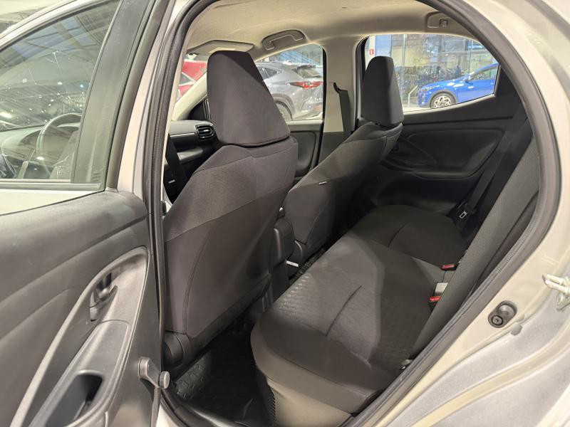 Used TOYOTA Yaris 1.5 DYNAMIC 2024 GREY € 21490 in Wavre