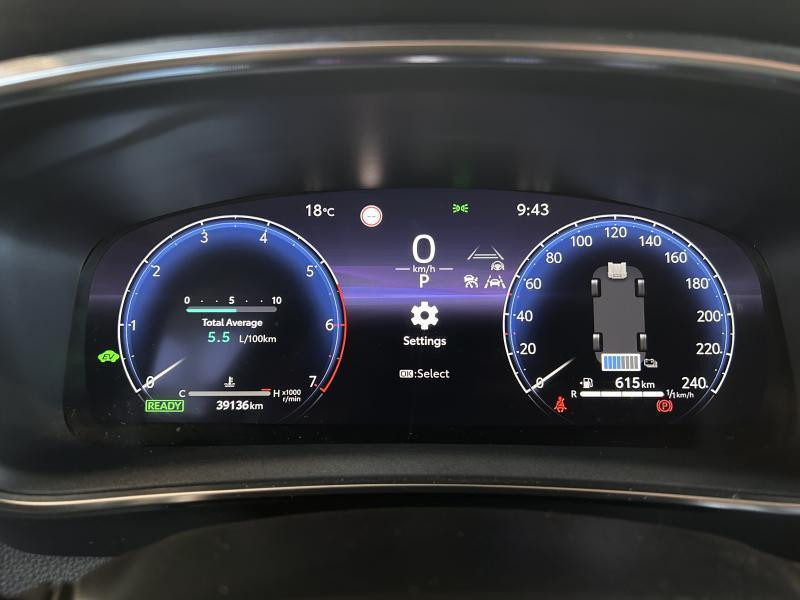 Used TOYOTA Corolla T/S Facelift Dynamic + Busines 2024 BLUE € 27990 in Wavre