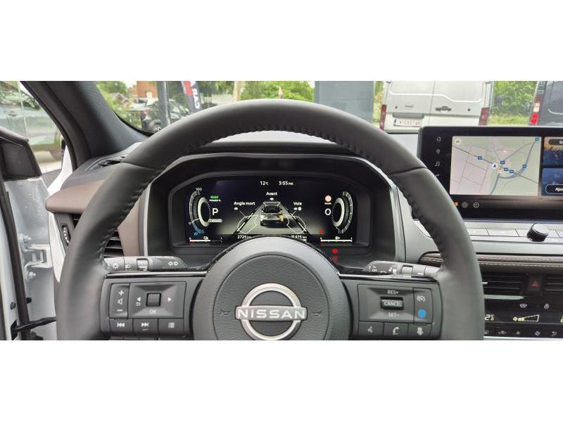 Used NISSAN Qashqai EPOWER Tekna + Glass Roof + Cold Pack  WHITE € 38690 in Wavre