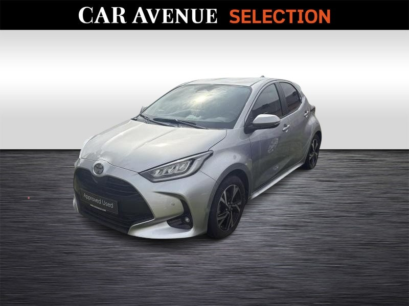 Used TOYOTA Yaris 1.5 TNGA HEV Iconic 2024 GREY € 25490 in Wavre