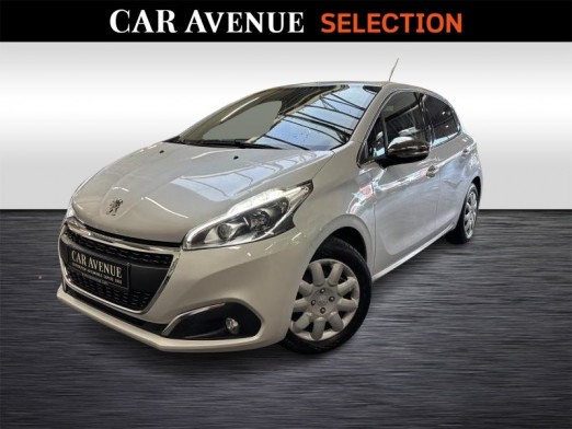 Occasion PEUGEOT 208 1200CC allure 2018 WHITE 7 490 € à Seraing