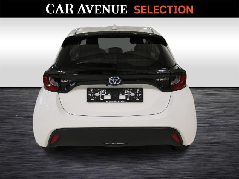 Used TOYOTA Yaris IV DYNAMIC 2022 WHITE € 18890 in Wavre