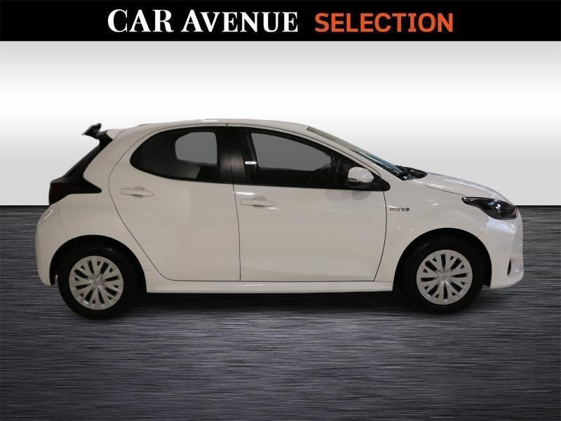 Used TOYOTA Yaris IV DYNAMIC 2022 WHITE € 18890 in Wavre