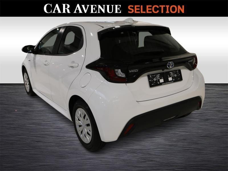 Used TOYOTA Yaris IV DYNAMIC 2022 WHITE € 18890 in Wavre