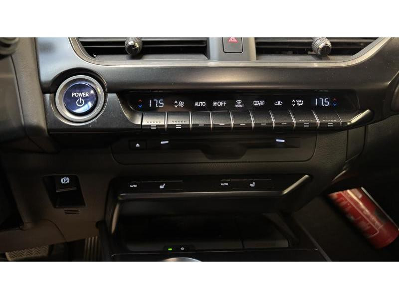 Occasion LEXUS UX 250h Business Line + Leather 2022 GREY 26990 € à Seraing