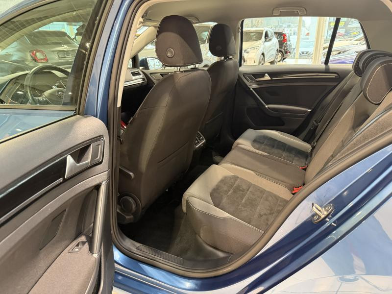 Occasion VOLKSWAGEN Golf VII Highline 1.4 TSI *DSG* 2016 BLUE 13490 € à Wavre