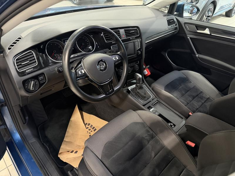 Occasion VOLKSWAGEN Golf VII Highline 1.4 TSI *DSG* 2016 BLUE 13490 € à Wavre