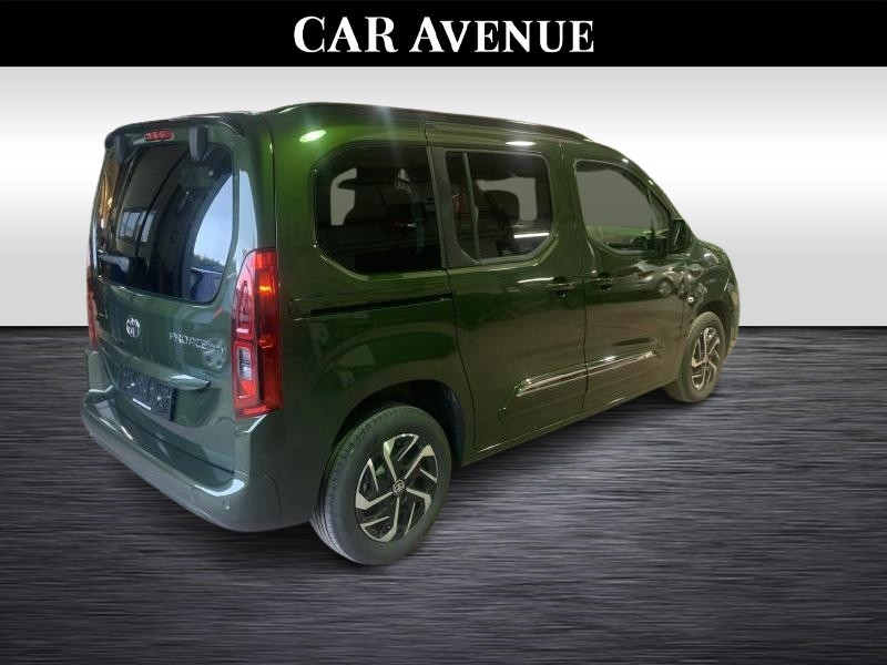 Occasion TOYOTA PROACE CITY Verso 1.2L Petrol Family 5pl  GREEN 29790 € à Wavre
