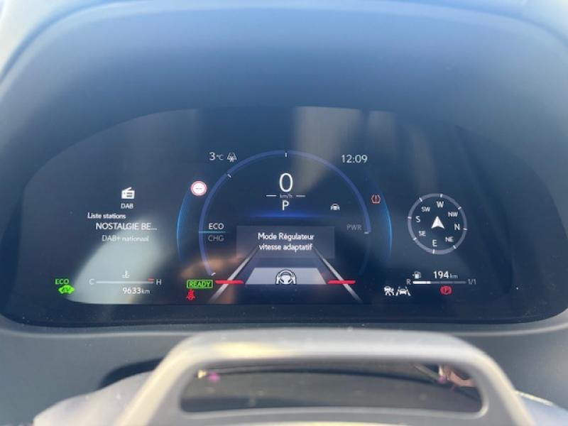 Occasion LEXUS UX 300h  SILVER 44999 € à Wavre