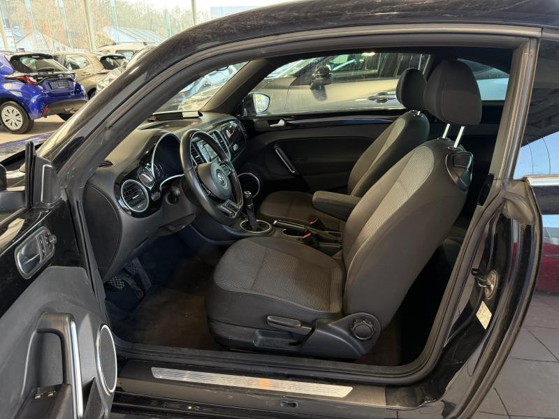 Used VOLKSWAGEN Beetle Beetle II Design 2012 BLACK € 3650 in Wavre