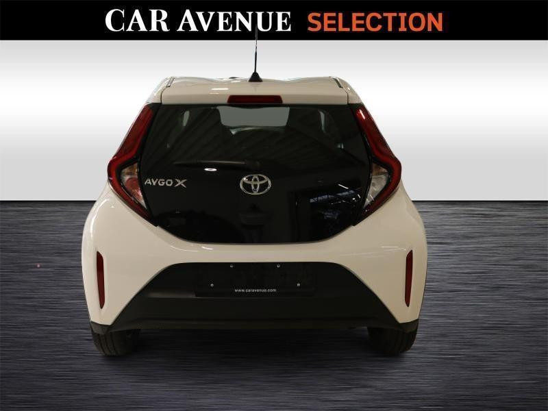 Occasion TOYOTA Aygo X-play CVT 1.0 AUTOMATIQUE 2025 WHITE 17490 € à Wavre