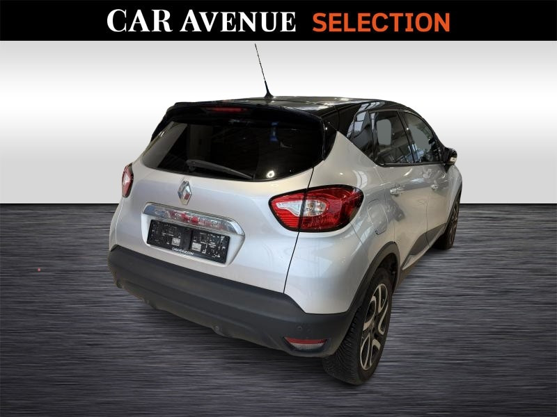 Used RENAULT Captur 1.2 Intens 2017 GREY € 7250 in Wavre