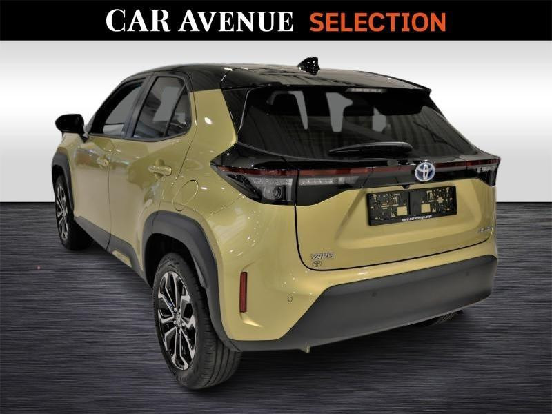 Used TOYOTA Yaris Cross Dynamic Plus 1.5 HSD 2023 GOLD € 19490 in Wavre