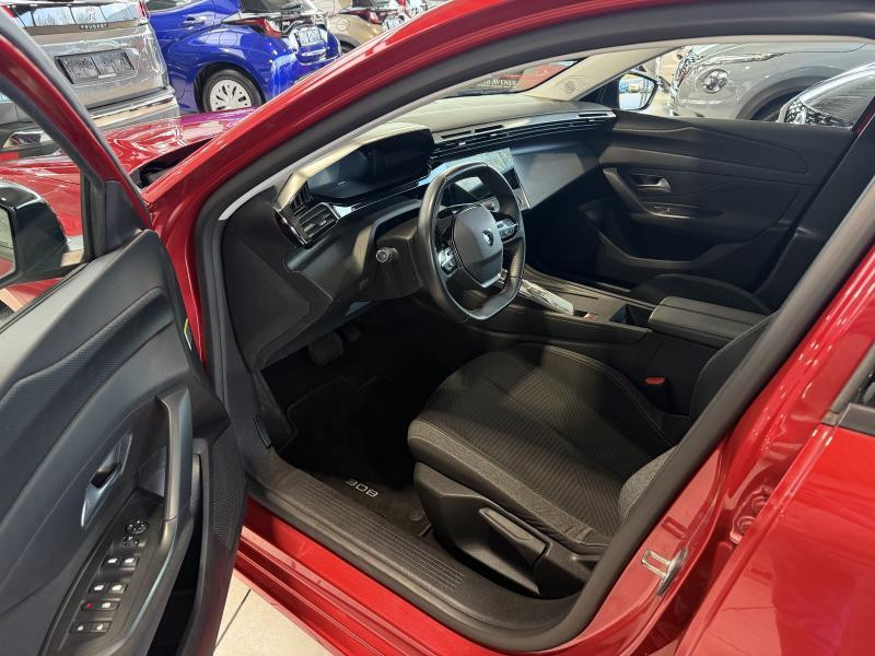 Used PEUGEOT 308 SW Active Pack 1.5 BlueHDi 130 2022 RED € 16990 in Wavre