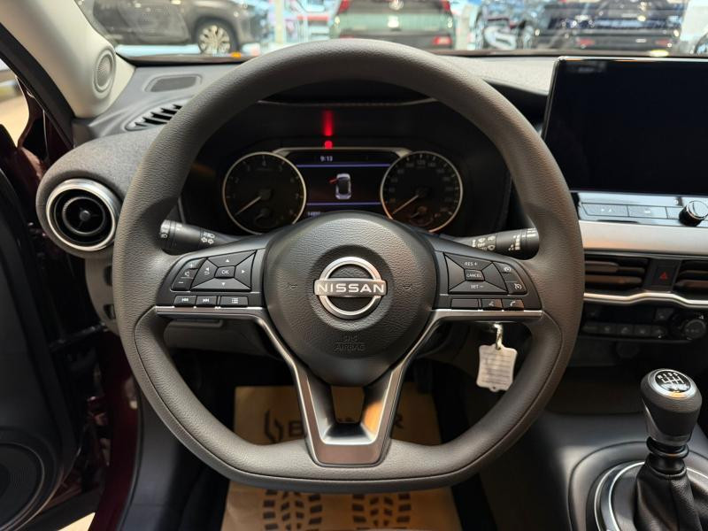 Used NISSAN Juke ACENTA 1.0 DIG-T 2024 BURGUNDY € 18890 in Wavre