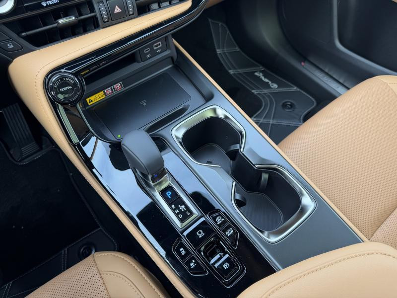 Occasion LEXUS NX Privilege line  BLACK 69838 € à Waterloo