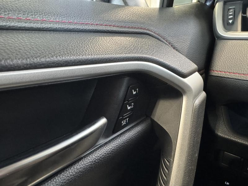 Used TOYOTA RAV4 Style + PLUG IN HYBRID - full options 2023 BLUE € 42990 in Wavre