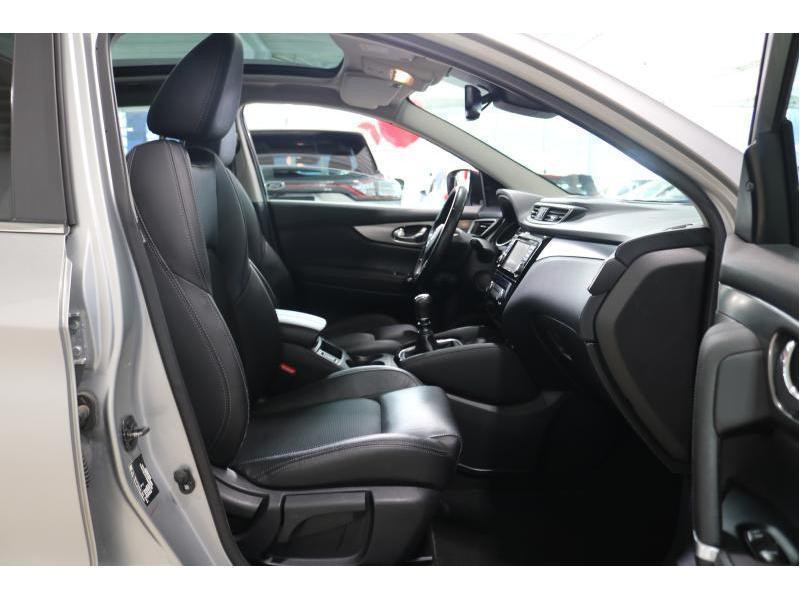 Used NISSAN Qashqai Tekna 1.2 DIG-T 85kW 2017 SILVER € 13490 in Wavre