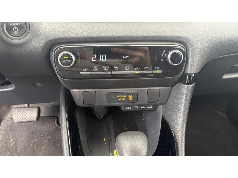 Occasion TOYOTA Yaris IV 2024 WHITE 24490 € à Wavre