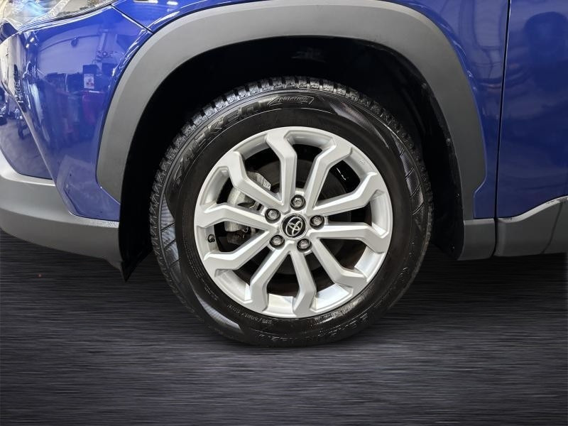 Used TOYOTA Corolla Cross Dynamic 2,0 + Safety Pack 2024 BLUE € 32490 in Seraing