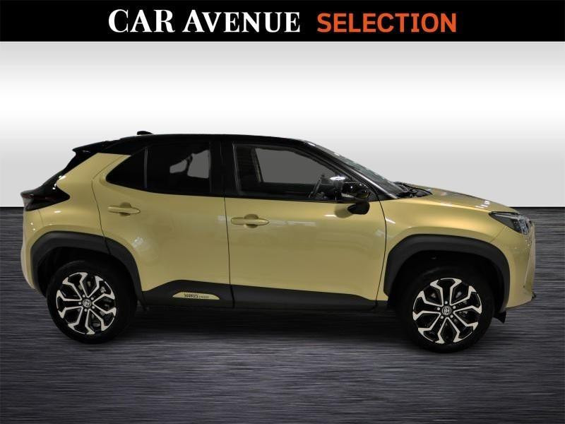 Used TOYOTA Yaris Cross Dynamic Plus 1.5 HSD 2023 GOLD € 19490 in Wavre