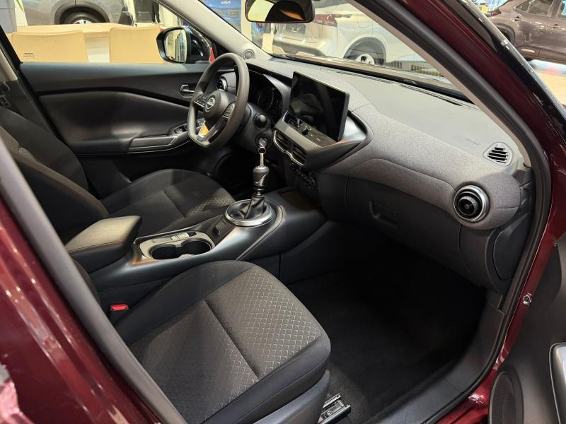 Used NISSAN Juke ACENTA 1.0 DIG-T 2024 BURGUNDY € 18890 in Wavre
