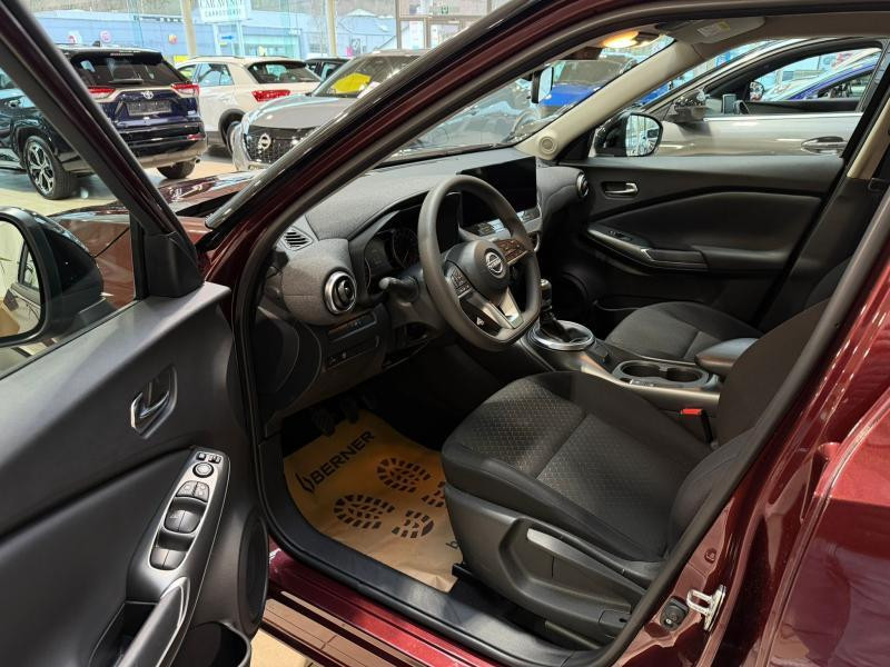 Used NISSAN Juke ACENTA 1.0 DIG-T 2024 BURGUNDY € 18890 in Wavre