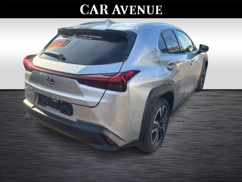 Occasion LEXUS UX 300h  SILVER 44999 € à Wavre