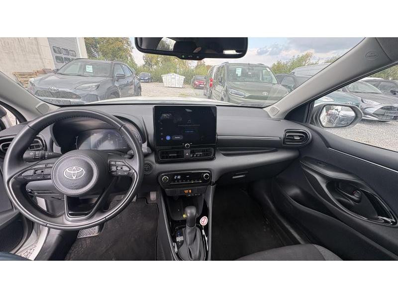 Occasion TOYOTA Yaris IV 2024 WHITE 24490 € à Wavre