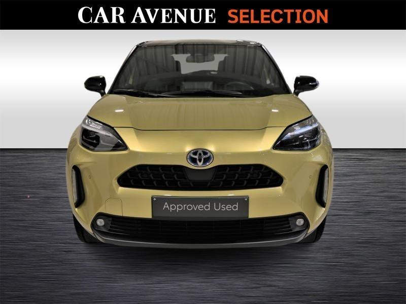 Used TOYOTA Yaris Cross Dynamic Plus 1.5 HSD 2023 GOLD € 19490 in Wavre