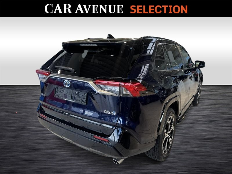 Used TOYOTA RAV4 Style + PLUG IN HYBRID - full options 2023 BLUE € 42990 in Wavre