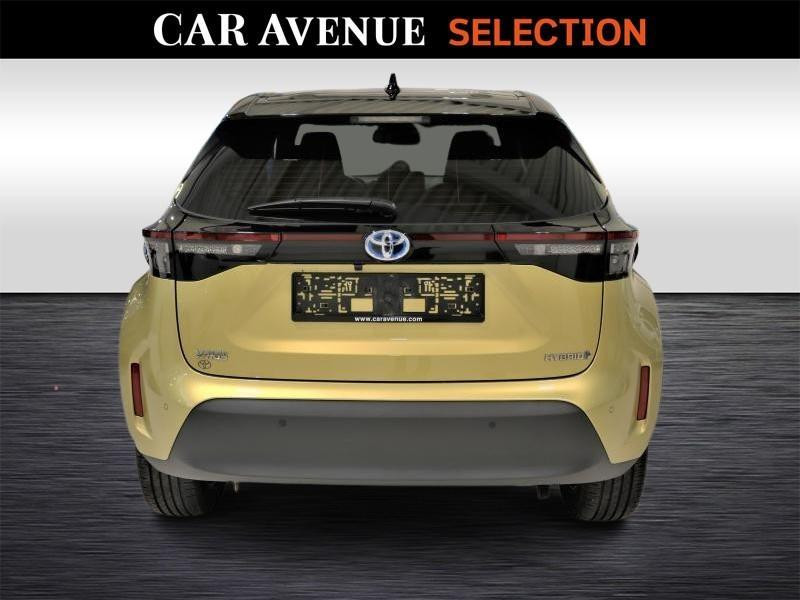 Used TOYOTA Yaris Cross Dynamic Plus 1.5 HSD 2023 GOLD € 19490 in Wavre