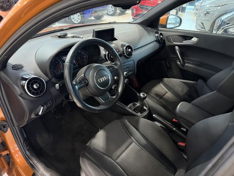 Used AUDI A1 Ambition 2013 ORANGE € 5000 in Wavre