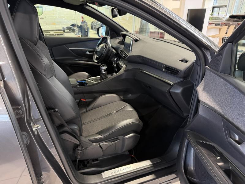 Used PEUGEOT 3008 II GT Line 1.2 2020 GREY € 13000 in Wavre