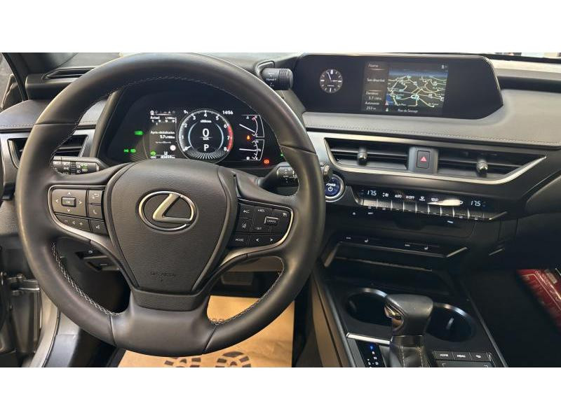 Occasion LEXUS UX 250h Business Line + Leather 2022 GREY 26990 € à Seraing